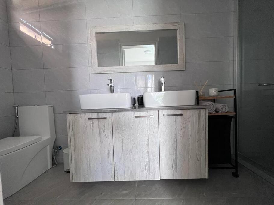 Top-Floor Modern 3Bd Penthouse With Beautiful Mountain View Terrace - 5 Min Walk To Beach Flic-en-Flacq Esterno foto