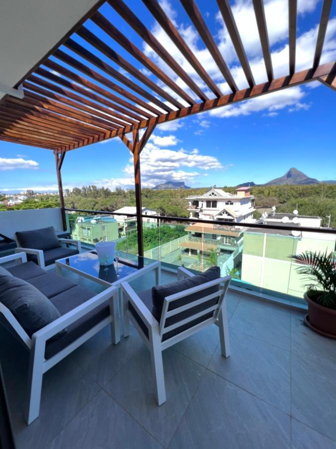 Top-Floor Modern 3Bd Penthouse With Beautiful Mountain View Terrace - 5 Min Walk To Beach Flic-en-Flacq Esterno foto