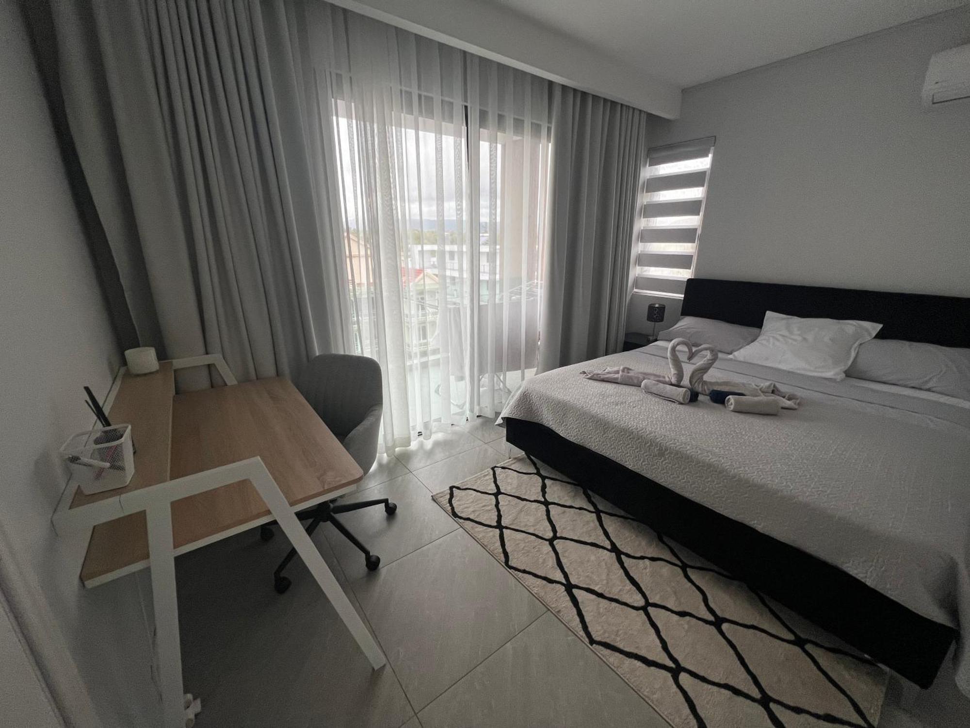Top-Floor Modern 3Bd Penthouse With Beautiful Mountain View Terrace - 5 Min Walk To Beach Flic-en-Flacq Esterno foto